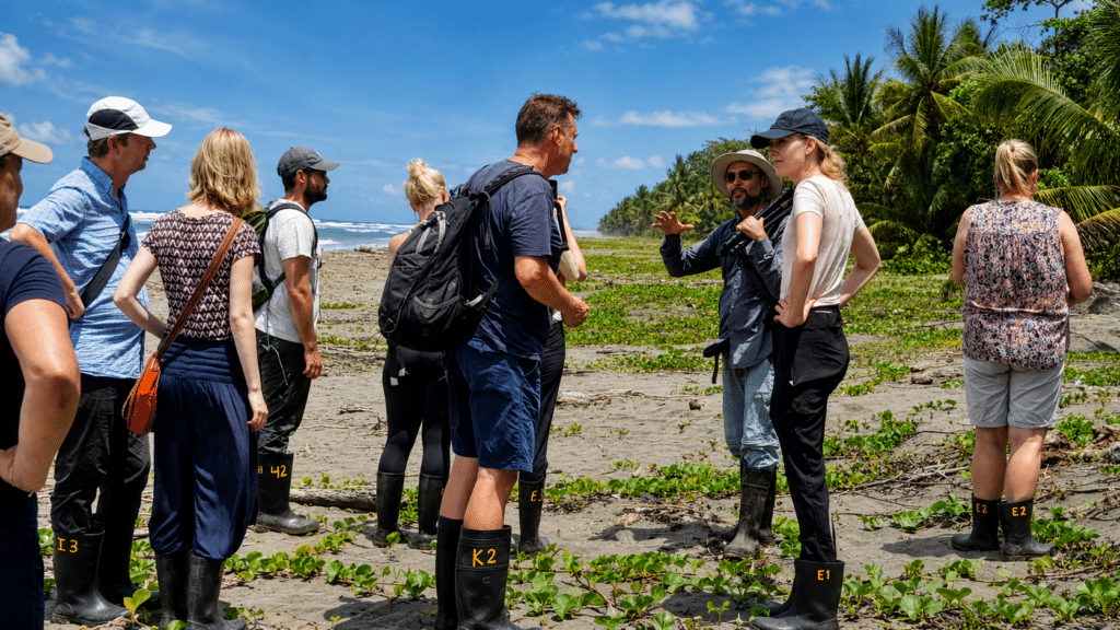 Turtle Nesting Tour in Tortuguero, me guiding in the park